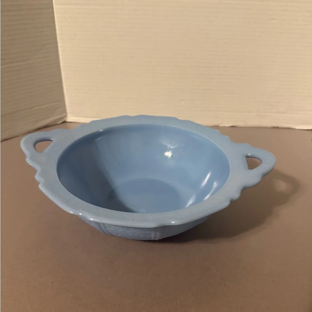 Vintage Delphite Bowl, Blue Milk glass